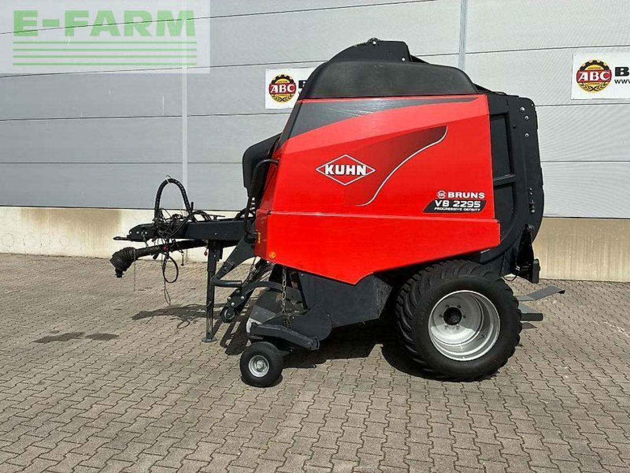 Kuhn vb 2295 oc 23 - Firkant ballepresse: billede 2 Kuhn vb 2295 oc 23 - Firkant ballepresse: billede 2