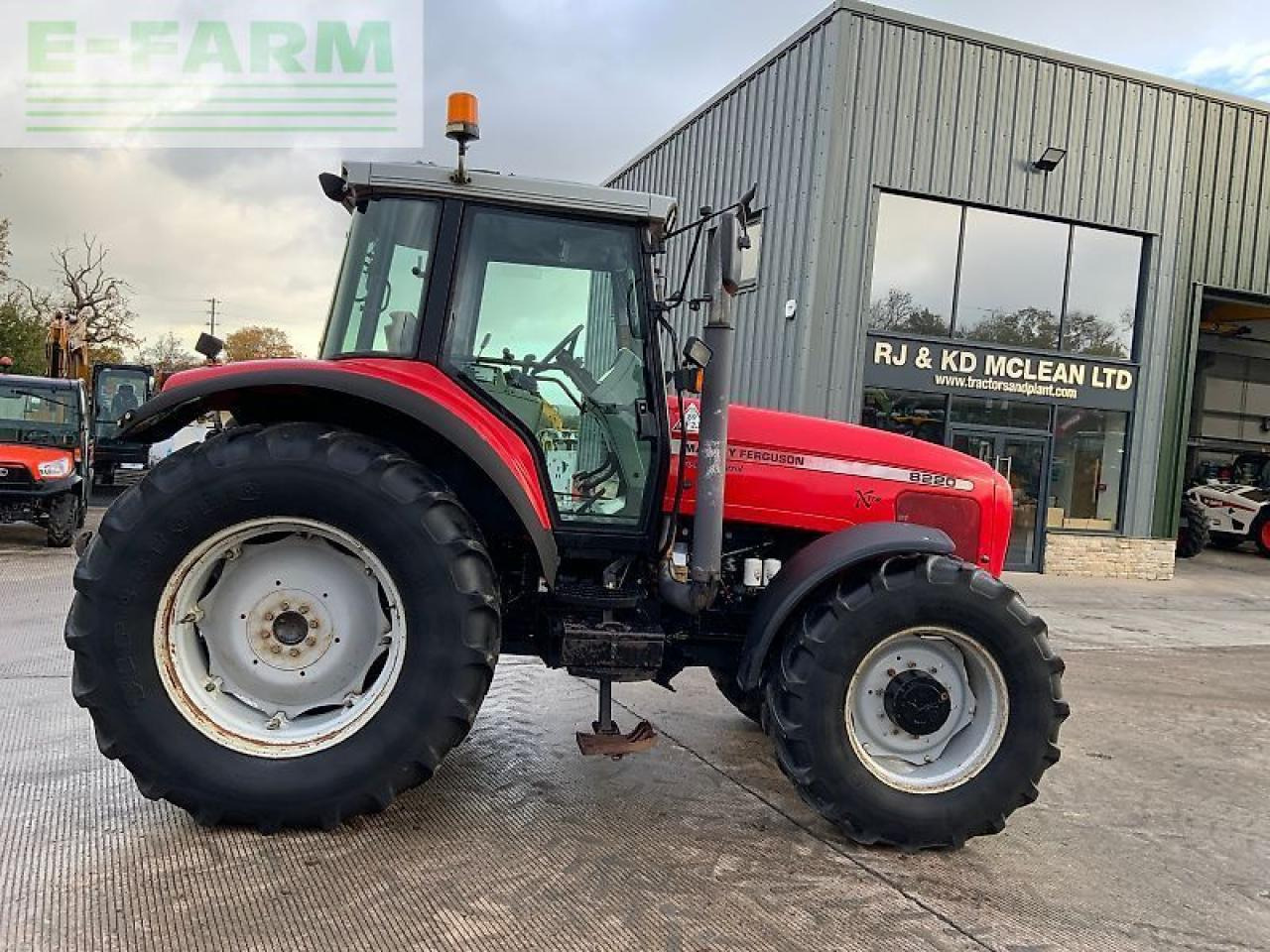 Massey Ferguson 8220 xtra power control tractor (st24304) Xtra - Traktor: billede 1 Massey Ferguson 8220 xtra power control tractor (st24304) Xtra - Traktor: billede 1
