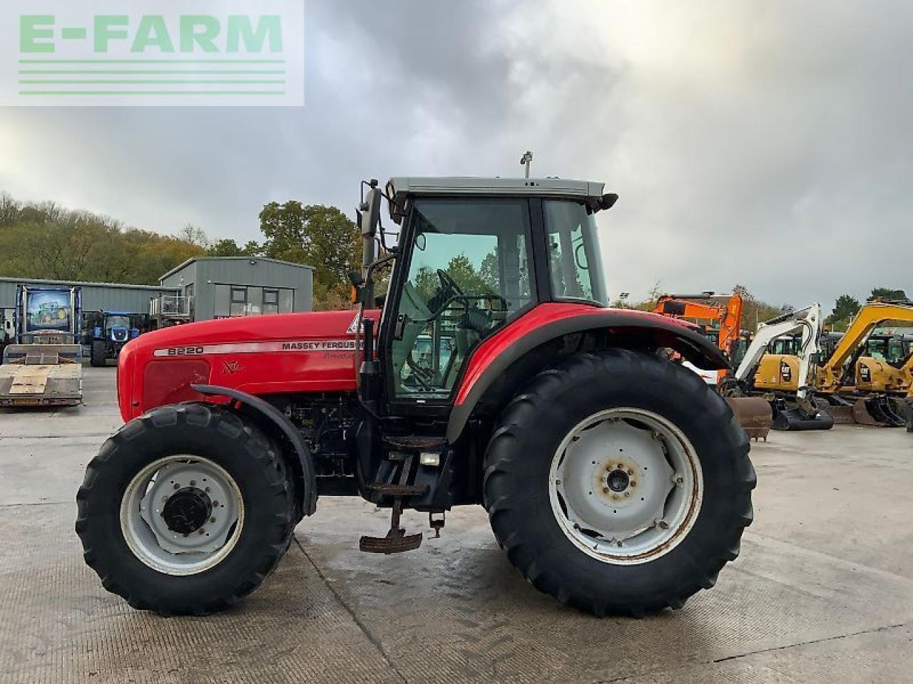 Massey Ferguson 8220 xtra power control tractor (st24304) Xtra - Traktor: billede 5 Massey Ferguson 8220 xtra power control tractor (st24304) Xtra - Traktor: billede 5