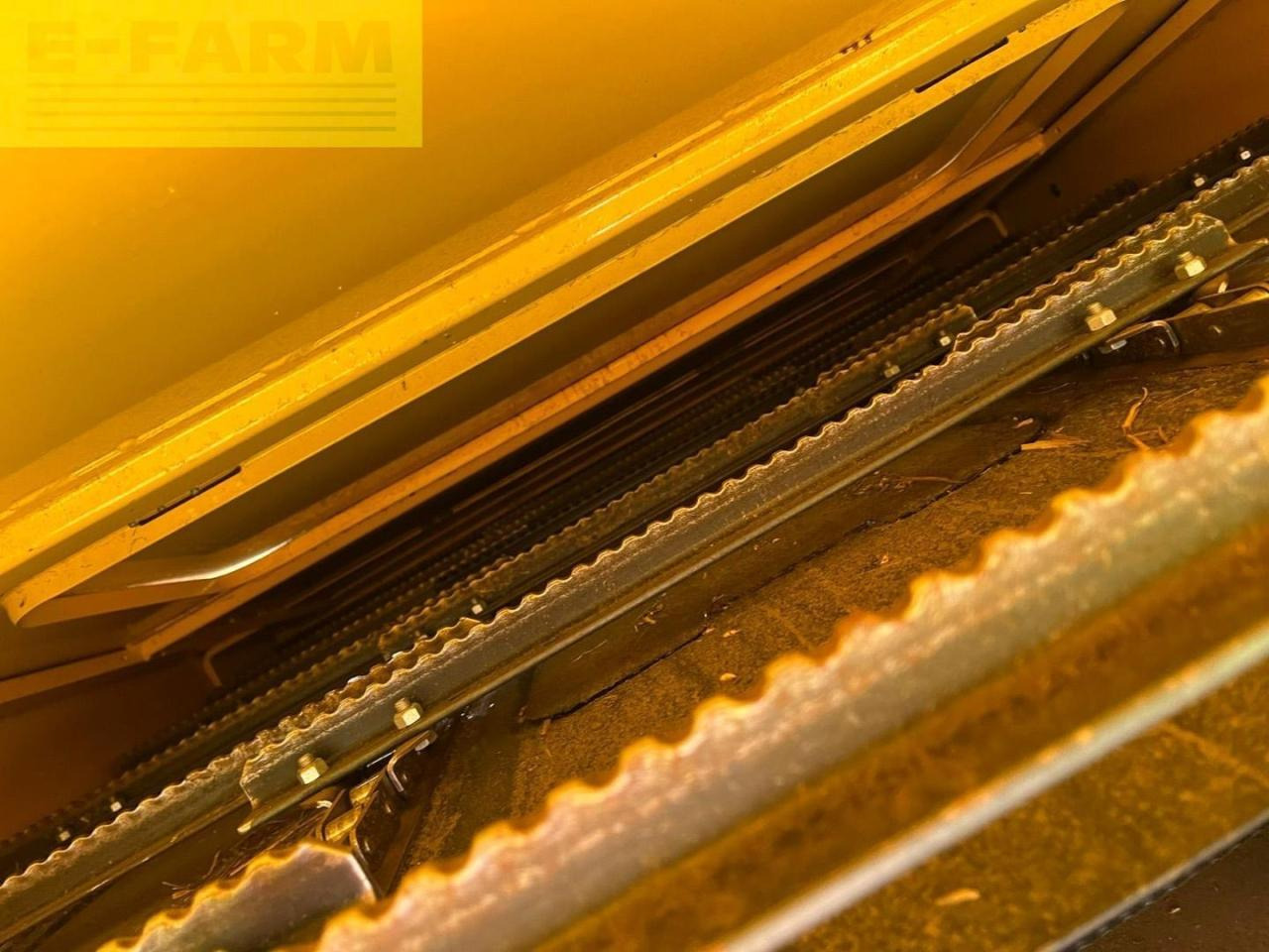 Mejetærsker New Holland CX 6.90: billede 31