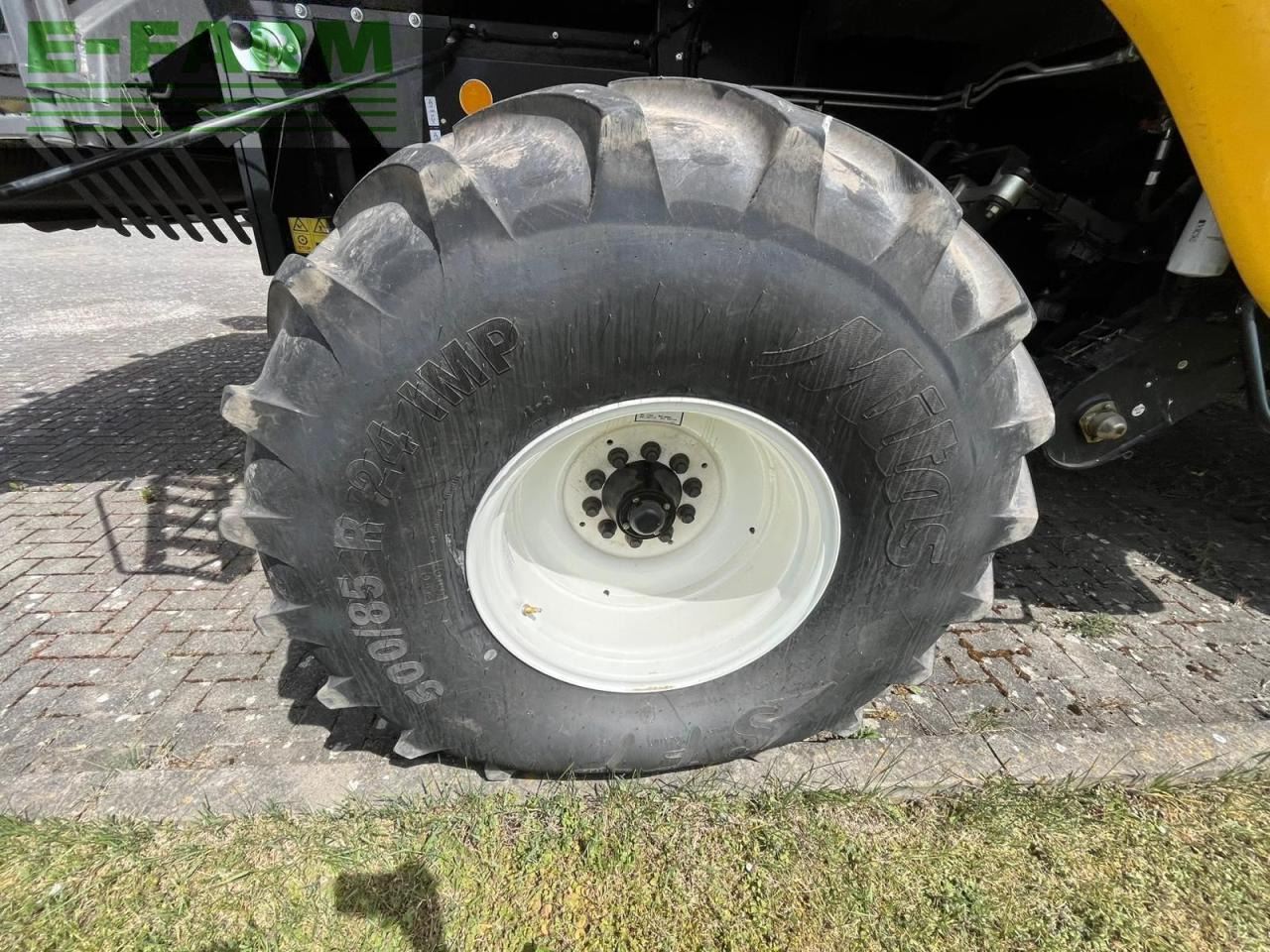 Mejetærsker New Holland CX 6.90: billede 27