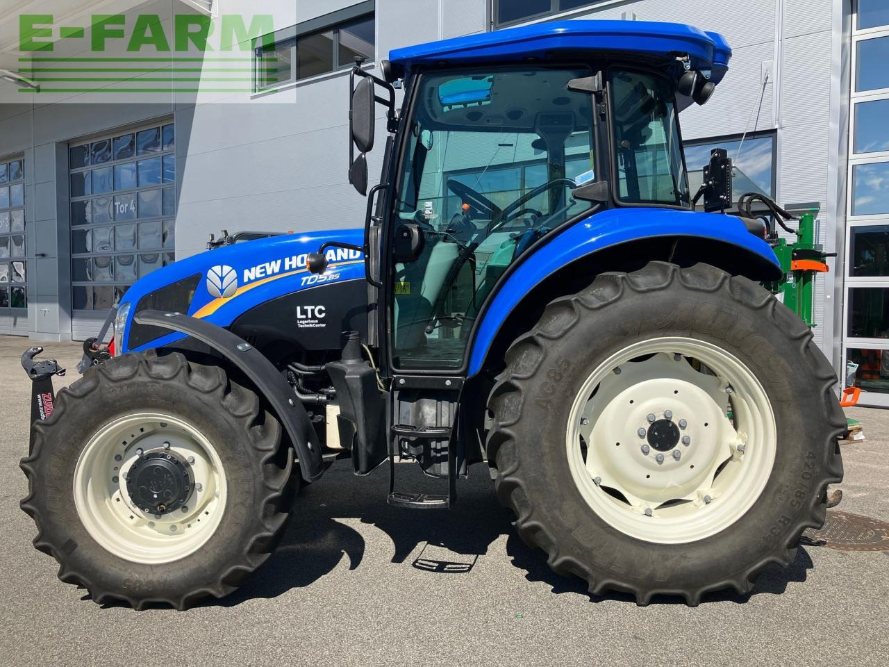 New Holland TD5.85 - Traktor: billede 2 New Holland TD5.85 - Traktor: billede 2