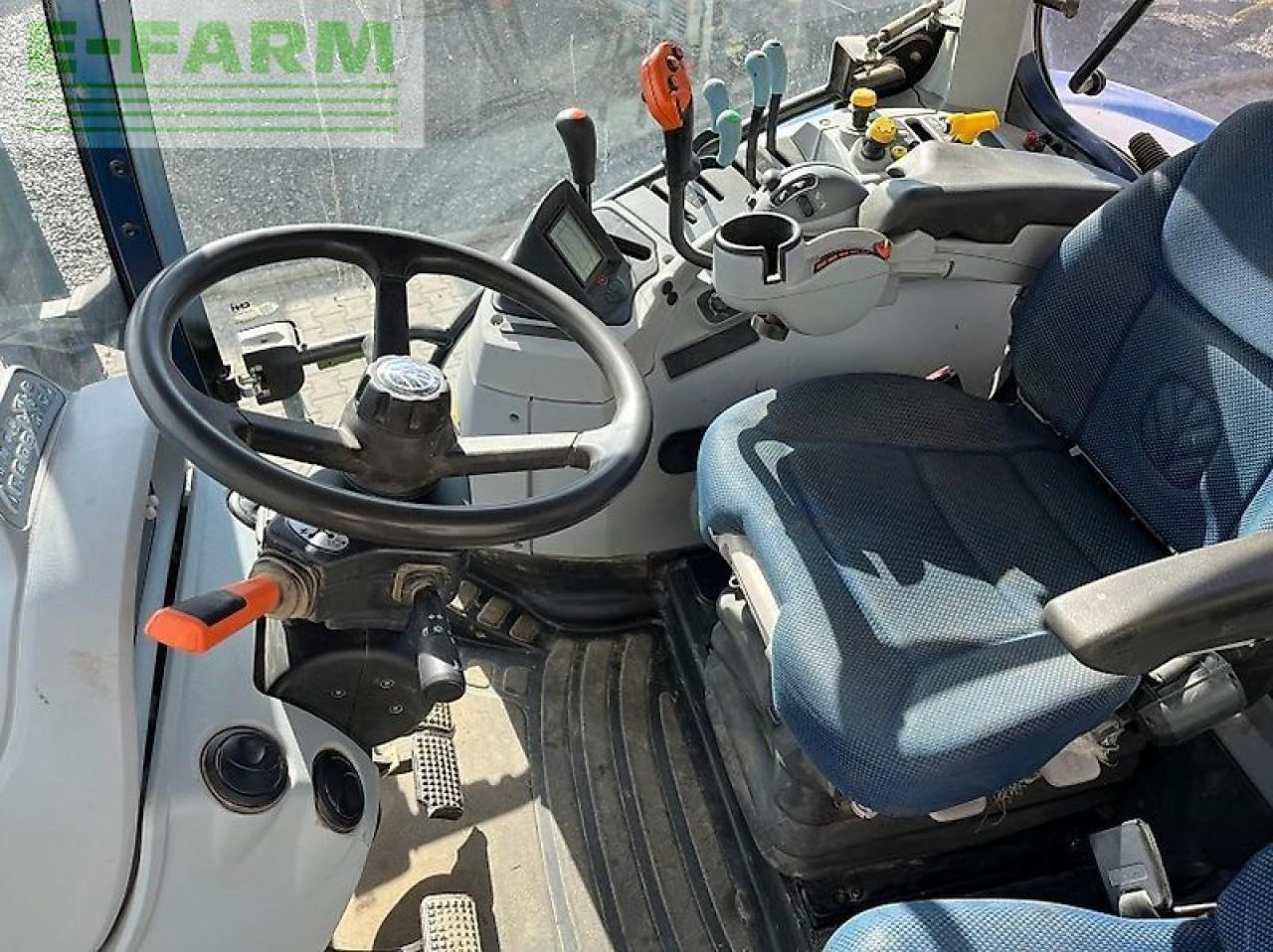 New Holland t 6.180 ec - Traktor: billede 5 New Holland t 6.180 ec - Traktor: billede 5