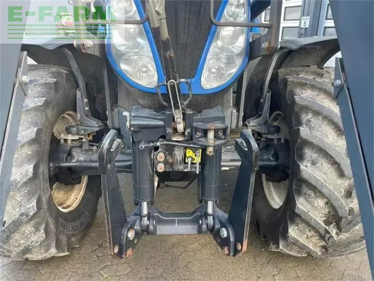 New Holland t7.220 med alø frontlæsser - Traktor: billede 3 New Holland t7.220 med alø frontlæsser - Traktor: billede 3