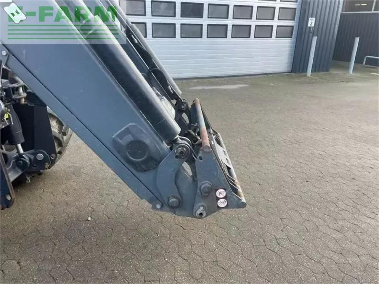 New Holland t7.220 med alø frontlæsser - Traktor: billede 2 New Holland t7.220 med alø frontlæsser - Traktor: billede 2