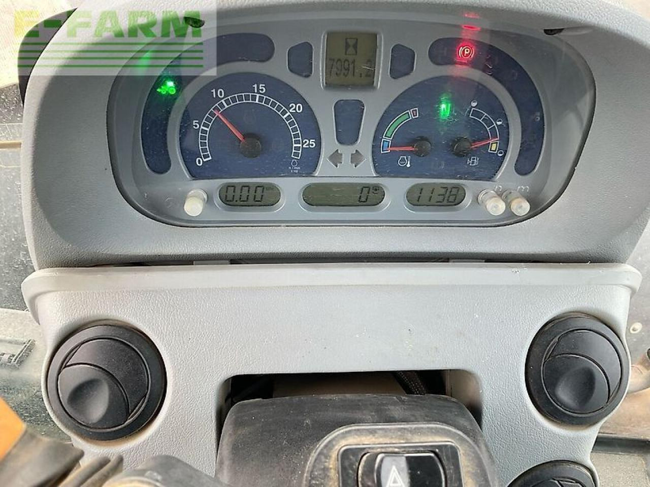 Traktor New Holland t7050: billede 11 Traktor New Holland t7050: billede 11