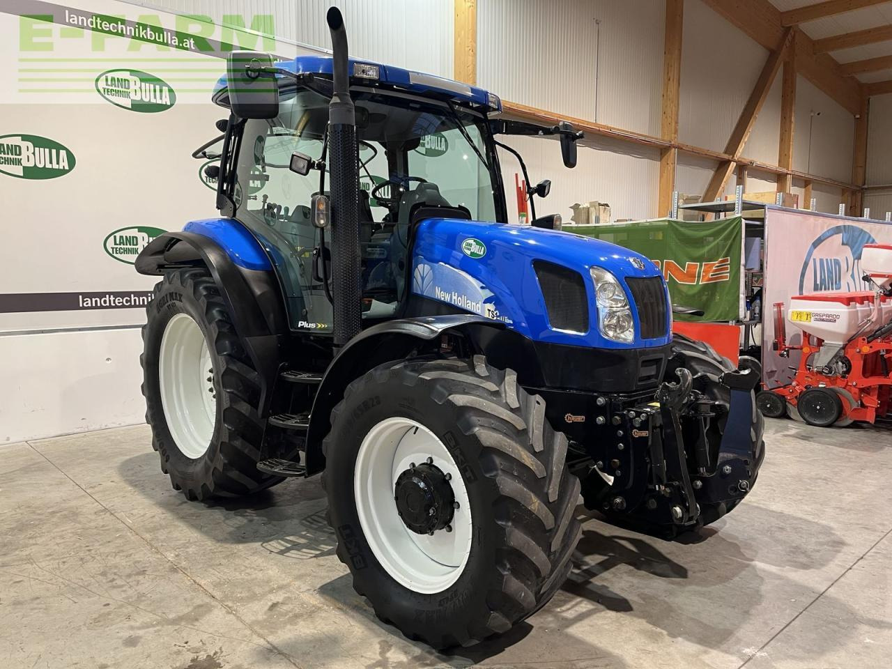 New Holland ts110a plus Plus - Traktor: billede 4 New Holland ts110a plus Plus - Traktor: billede 4
