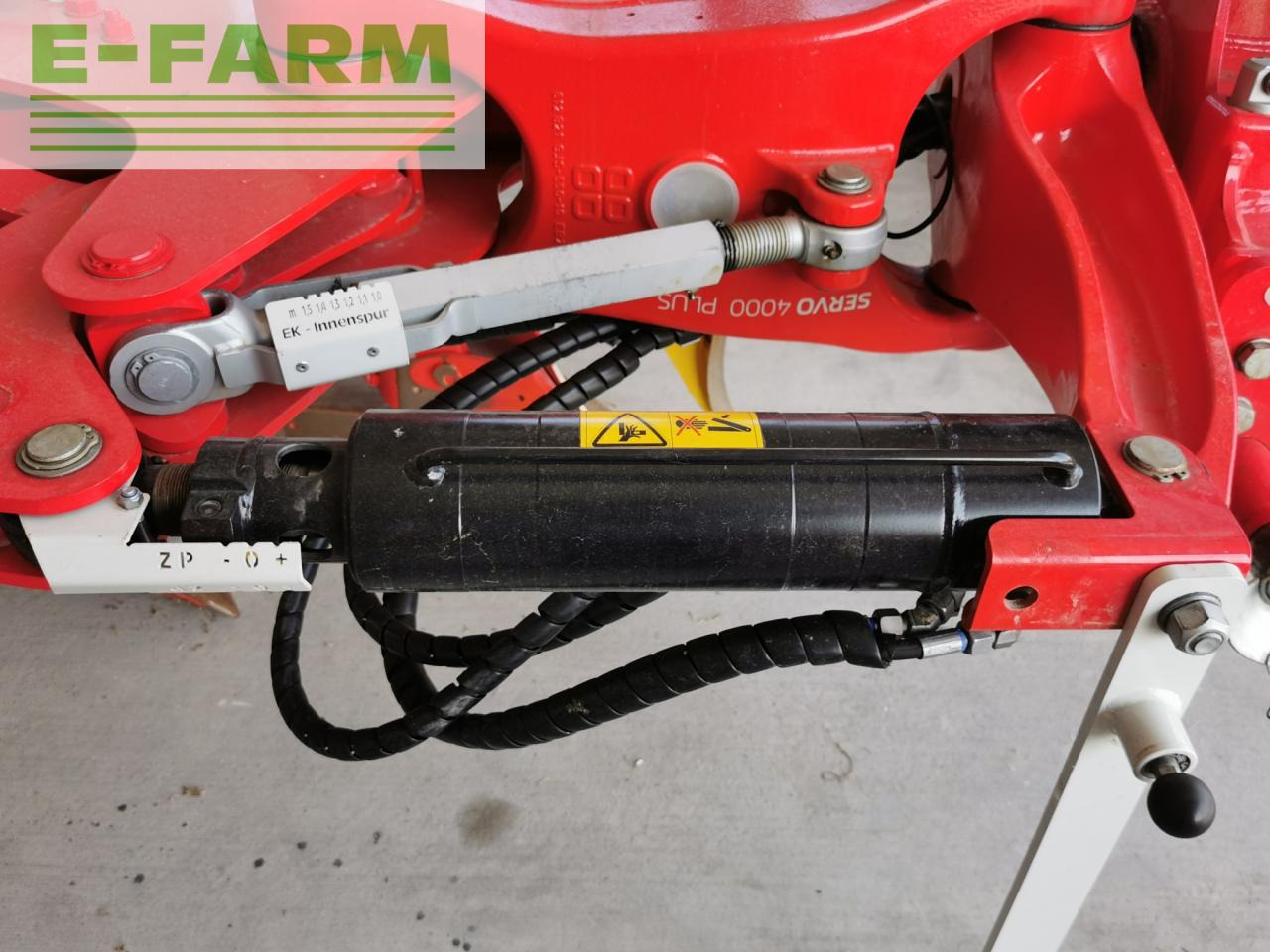 Plov Pöttinger Servo 4000 Plus: billede 10 Plov Pöttinger Servo 4000 Plus: billede 10