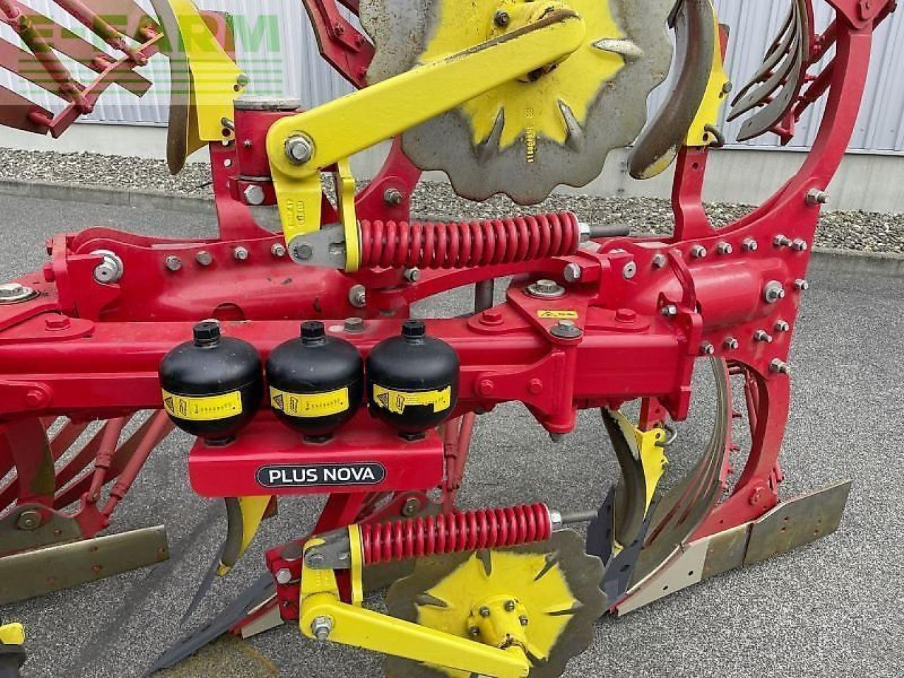 Plov Pöttinger servo 3000 plus nova 4-scharig: billede 8 Plov Pöttinger servo 3000 plus nova 4-scharig: billede 8