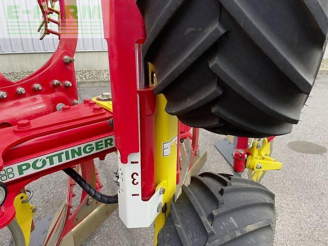 Plov Pöttinger servo 3000 plus nova 4-scharig: billede 11 Plov Pöttinger servo 3000 plus nova 4-scharig: billede 11