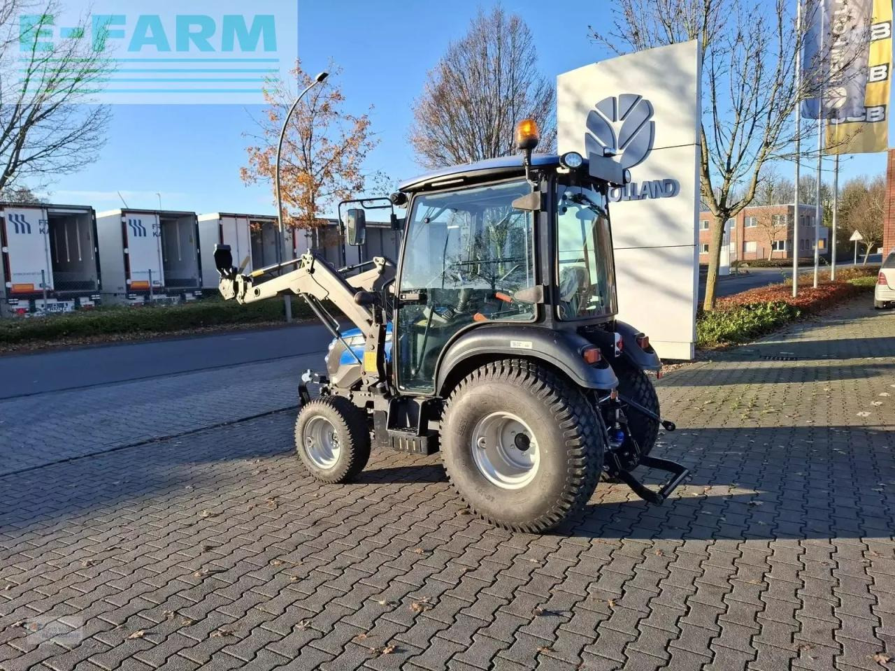 Traktor Solis 26 hst mit fahrerkabine und frontlader: billede 7 Traktor Solis 26 hst mit fahrerkabine und frontlader: billede 7