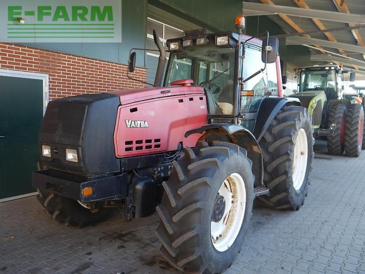 Valtra 8450 - Traktor: billede 3 Valtra 8450 - Traktor: billede 3