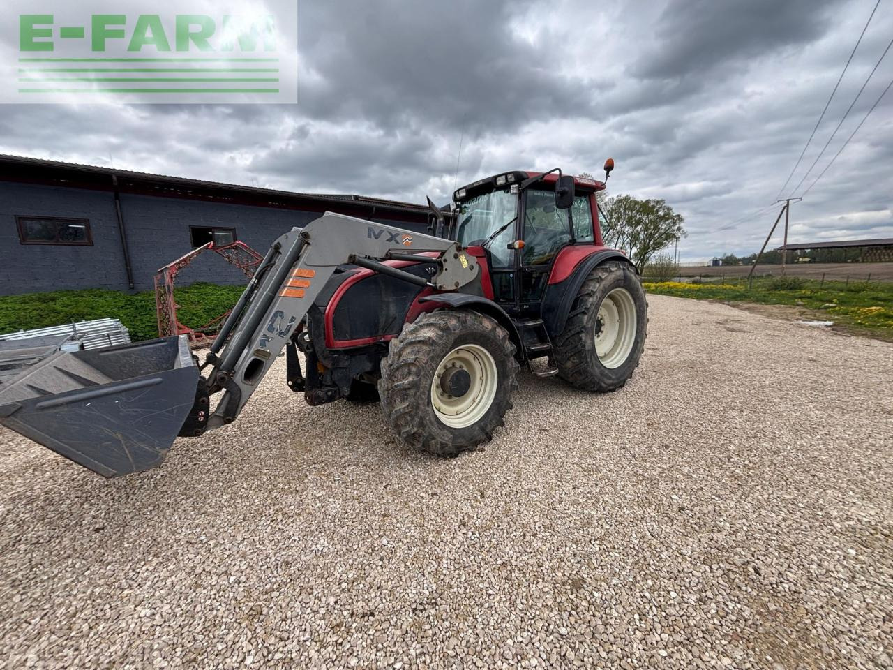 Valtra T130 - Traktor: billede 3 Valtra T130 - Traktor: billede 3