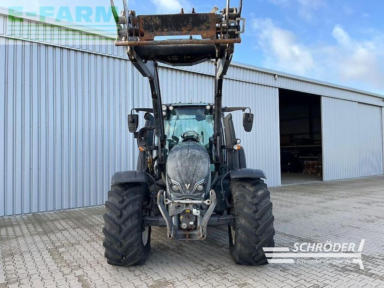 Valtra n 154 ea - Traktor: billede 2 Valtra n 154 ea - Traktor: billede 2
