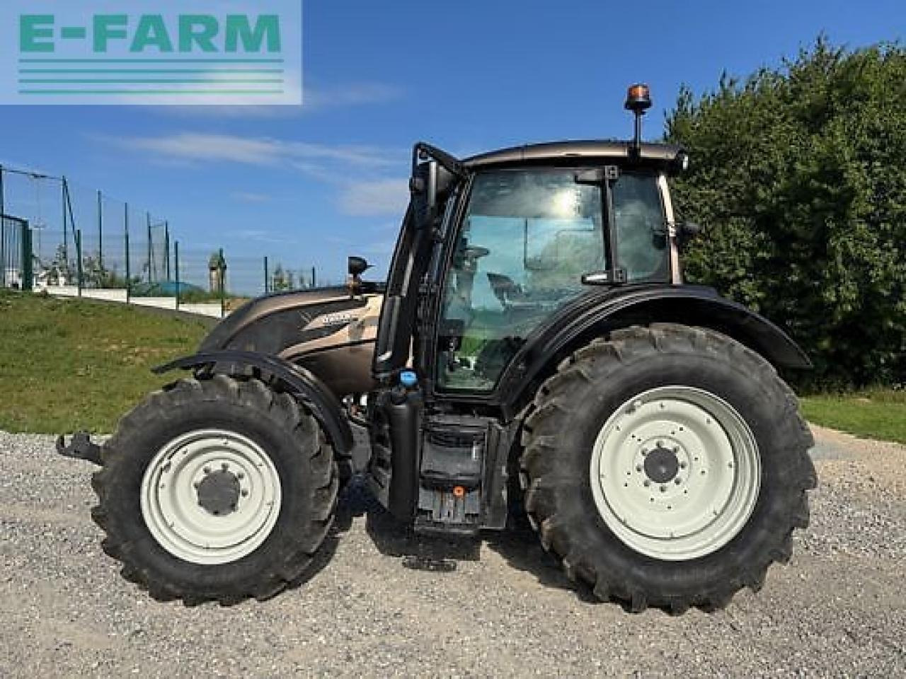 Valtra n135 direct Direct - Traktor: billede 4 Valtra n135 direct Direct - Traktor: billede 4