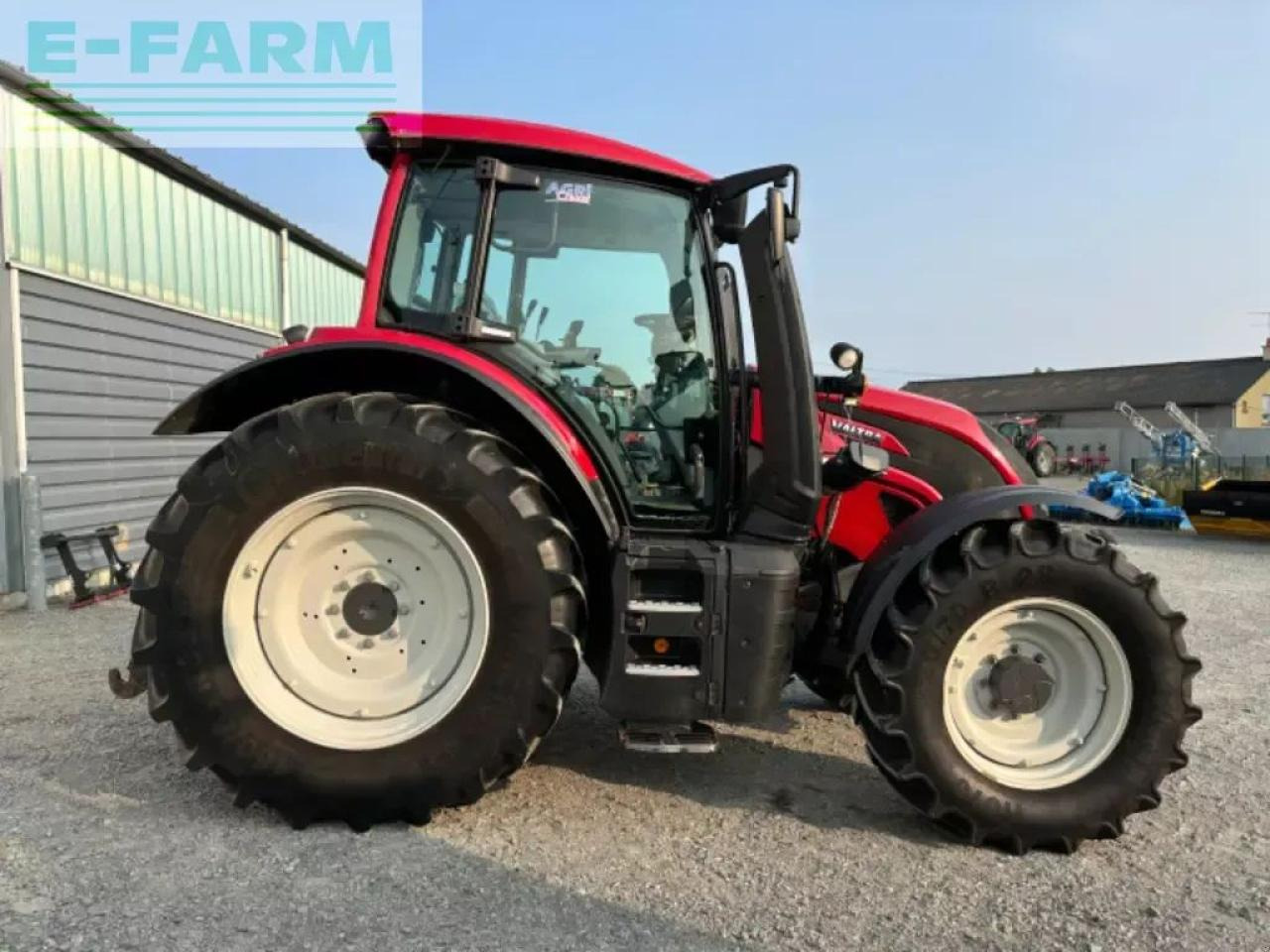 Valtra n135h - Traktor: billede 2 Valtra n135h - Traktor: billede 2