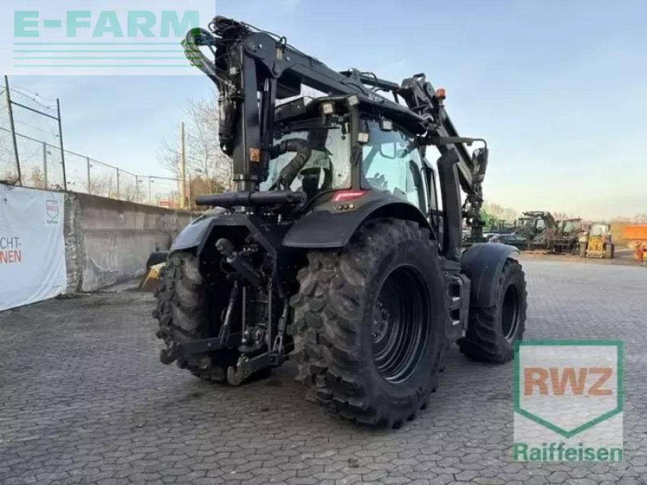 Valtra n155eh forstkran - Traktor: billede 2 Valtra n155eh forstkran - Traktor: billede 2