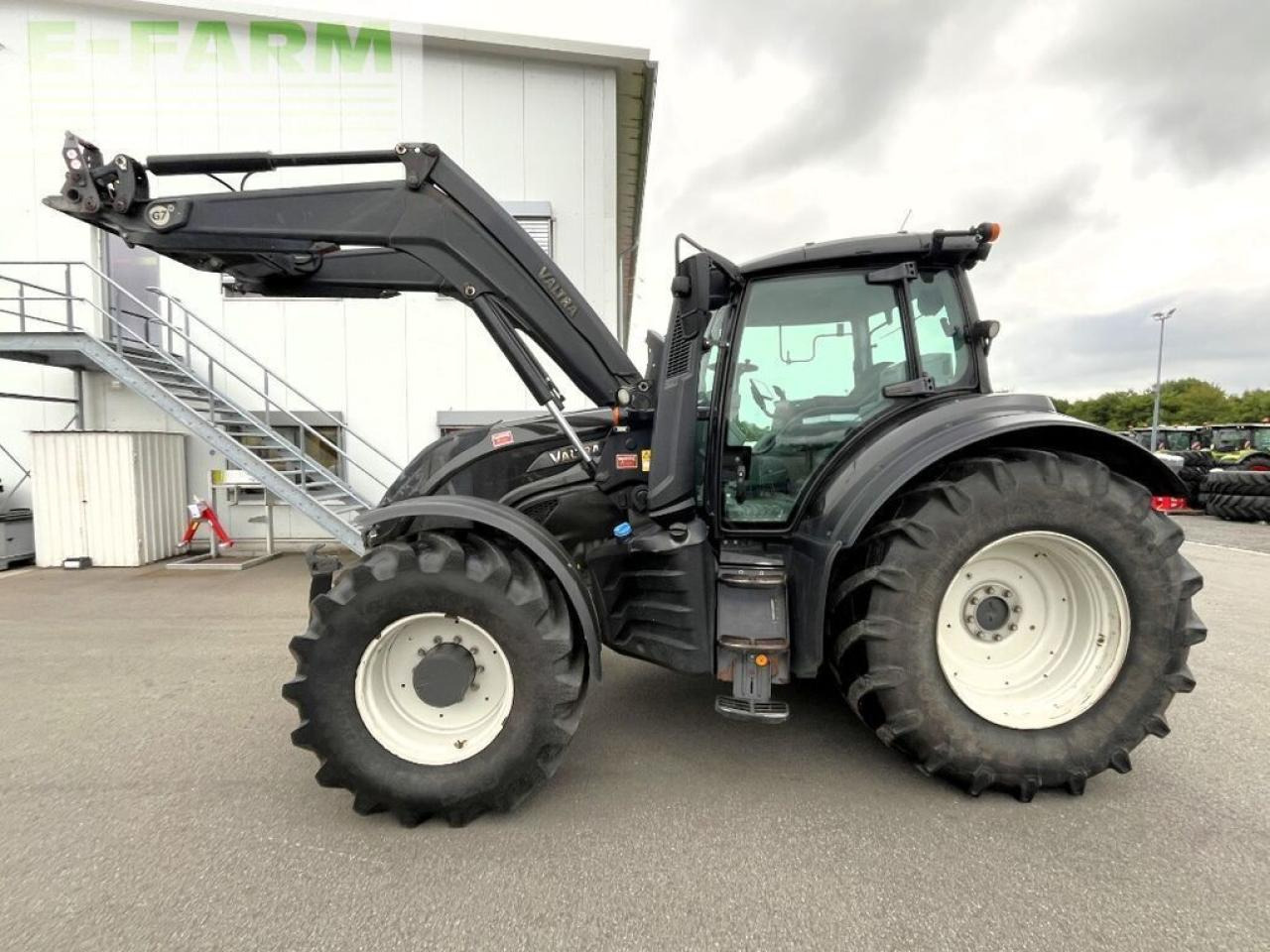 Valtra t 194 s, fkh + fzw, alö g7 m frontlader - Traktor: billede 5 Valtra t 194 s, fkh + fzw, alö g7 m frontlader - Traktor: billede 5
