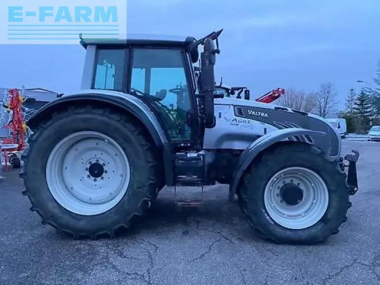 Valtra t172 hitech - Traktor: billede 4 Valtra t172 hitech - Traktor: billede 4