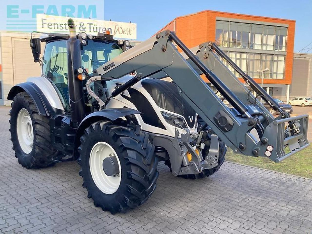 Valtra t174ea-active-unlimited edition25 - Traktor: billede 3 Valtra t174ea-active-unlimited edition25 - Traktor: billede 3