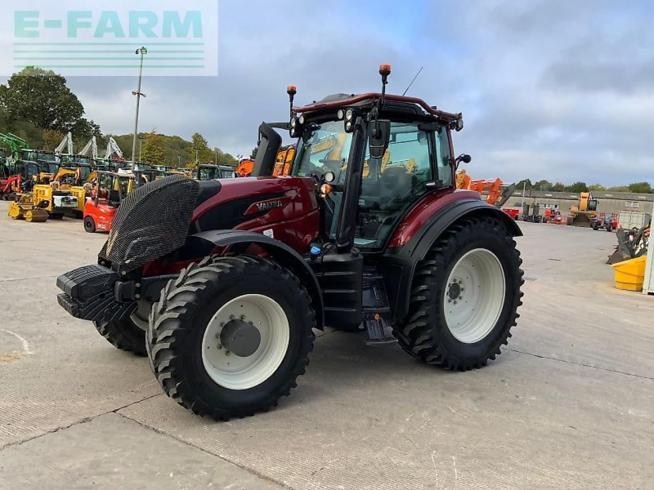 Valtra t235 active twin track reverse drive Active - Traktor: billede 4 Valtra t235 active twin track reverse drive Active - Traktor: billede 4
