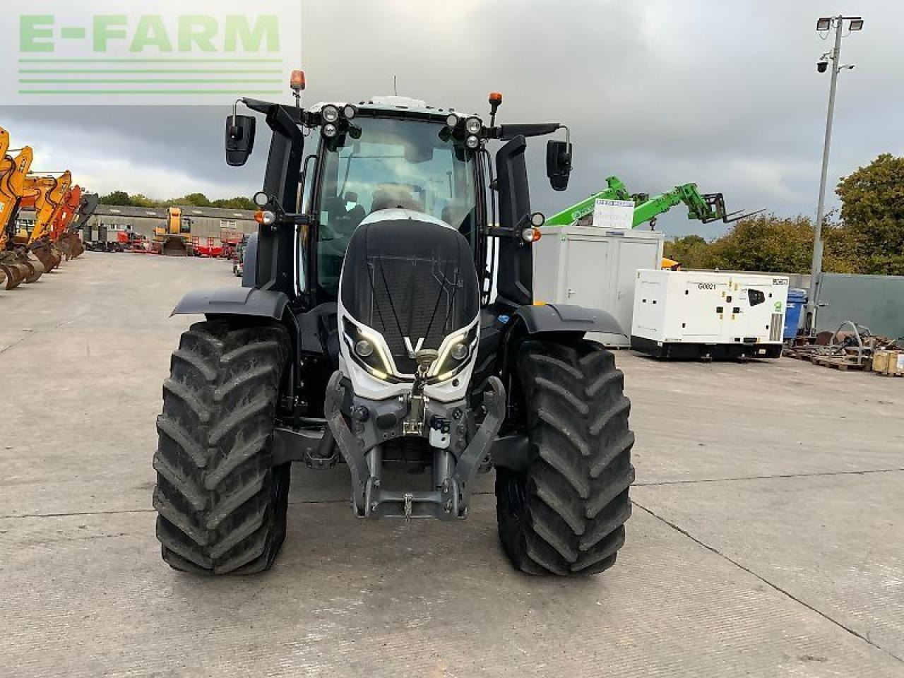 Valtra t235 versu tractor (st24702) Versu - Traktor: billede 3 Valtra t235 versu tractor (st24702) Versu - Traktor: billede 3