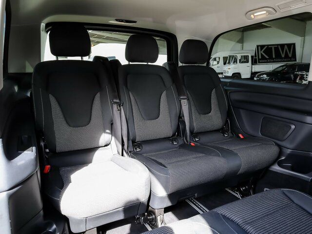 MERCEDES-BENZ EQV 300 lang,7Sitze,2xKlima,2Schiebetür el.,LED... - Minibus, Elbus: billede 4 MERCEDES-BENZ EQV 300 lang,7Sitze,2xKlima,2Schiebetür el.,LED... - Minibus, Elbus: billede 4