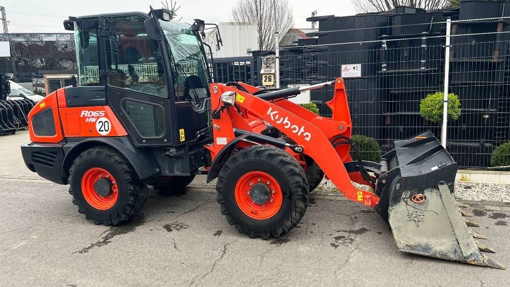 Kubota R 065, Radlader, hydr. Schnellwechsler, Schaufel - Gummihjulslæsser: billede 1 Kubota R 065, Radlader, hydr. Schnellwechsler, Schaufel - Gummihjulslæsser: billede 1