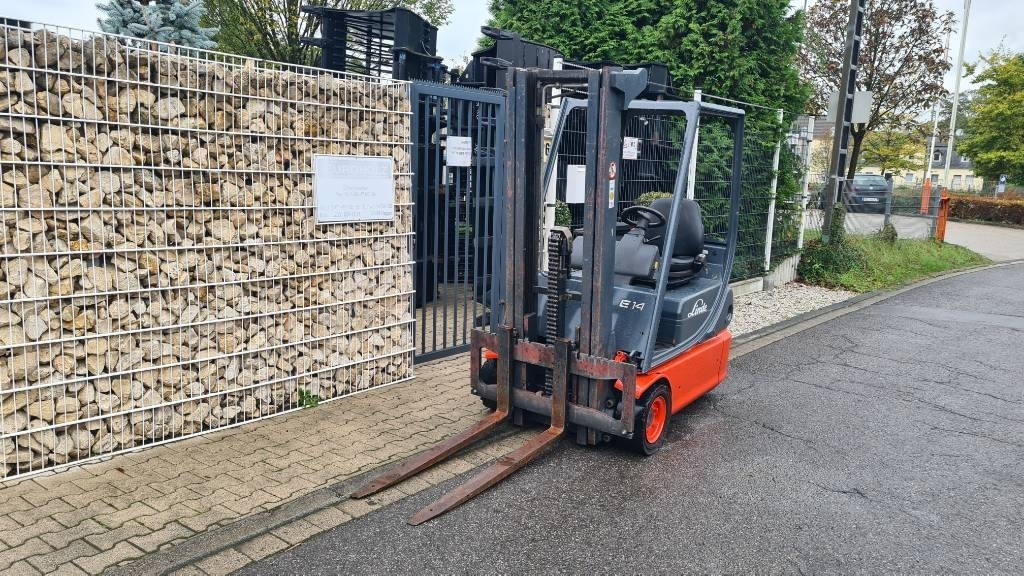 El gaffeltruck Linde E 14-02, Tripplex bis 4,5 m, Hubkraft 1.400 kg: billede 11 El gaffeltruck Linde E 14-02, Tripplex bis 4,5 m, Hubkraft 1.400 kg: billede 11