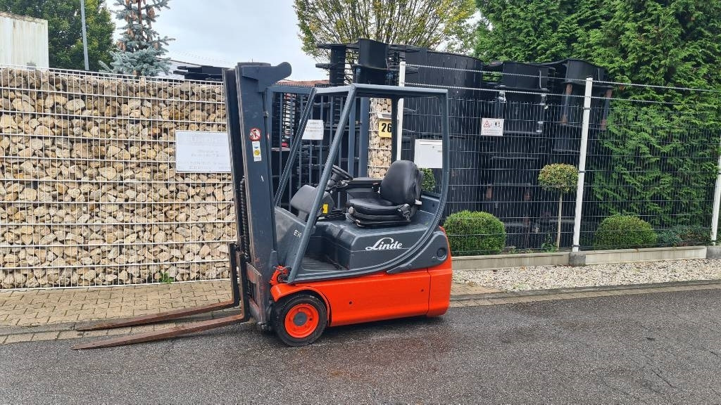 El gaffeltruck Linde E 14-02, Tripplex bis 4,5 m, Hubkraft 1.400 kg: billede 13 El gaffeltruck Linde E 14-02, Tripplex bis 4,5 m, Hubkraft 1.400 kg: billede 13