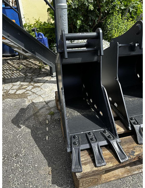 Big Tieflöffel 30cm mit MAR03 Aufnahme - Skovl: billede 1 Big Tieflöffel 30cm mit MAR03 Aufnahme - Skovl: billede 1