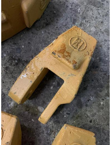 Ersatzzahn klein passend zu Hammer RH25 Abbruchpulverisierer - Hydraulisk hammer: billede 1 Ersatzzahn klein passend zu Hammer RH25 Abbruchpulverisierer - Hydraulisk hammer: billede 1