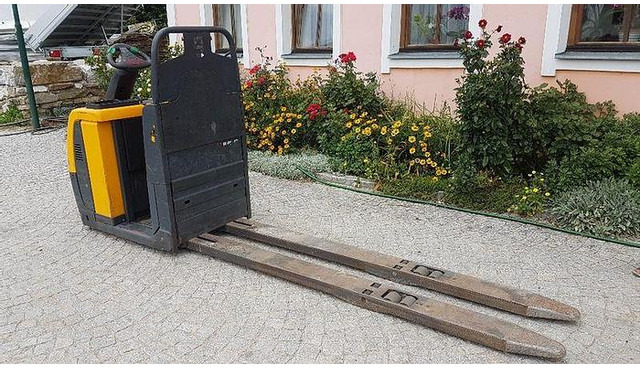 Jungheinrich ECE 225 Komissionierer - Gaffeltruck: billede 2 Jungheinrich ECE 225 Komissionierer - Gaffeltruck: billede 2