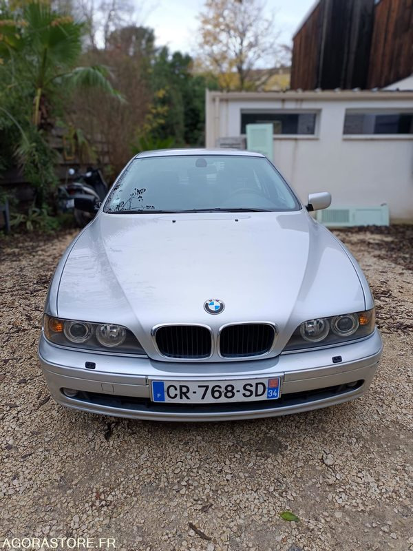 BMW SERIE 5 525i 2.5 i 192CH BOITE AUTOMATIQUE - 2001 - 212000KMS - Bil: billede 2 BMW SERIE 5 525i 2.5 i 192CH BOITE AUTOMATIQUE - 2001 - 212000KMS - Bil: billede 2