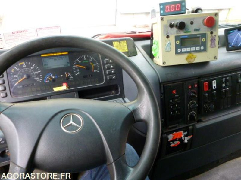 BOM ECONIC MERCEDES CABINE TYPE BUS 2007 4 places 247550kms - Affaldsmaskine: billede 4 BOM ECONIC MERCEDES CABINE TYPE BUS 2007 4 places 247550kms - Affaldsmaskine: billede 4