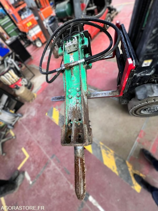 BRH Marteau Hydraulique Montabert M900 pour pelle de 15 à 25t- Année 2021 - Bygningsudstyr: billede 2 BRH Marteau Hydraulique Montabert M900 pour pelle de 15 à 25t- Année 2021 - Bygningsudstyr: billede 2