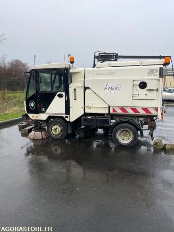 Balayeuse Scarab Minor Euro 5 - 7550 heures et 41016km - 2011 - Fejebil: billede 4 Balayeuse Scarab Minor Euro 5 - 7550 heures et 41016km - 2011 - Fejebil: billede 4