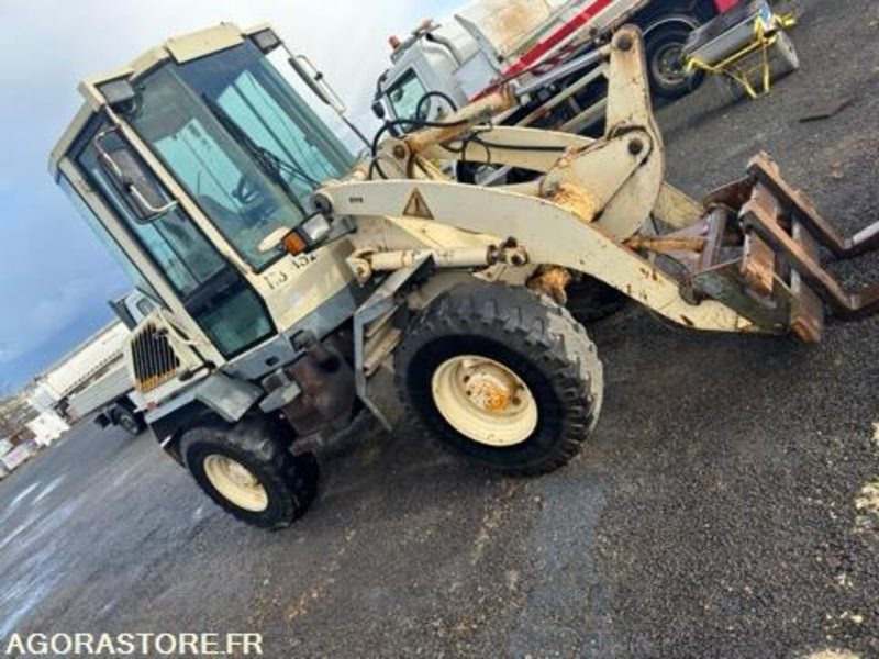 CHARGEUSE - LIEBHERR - L506Z - 2003 - 12500H - Læssemaskine: billede 1 CHARGEUSE - LIEBHERR - L506Z - 2003 - 12500H - Læssemaskine: billede 1