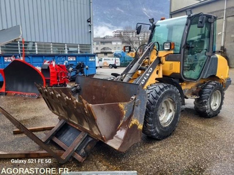 CHARGEUSE VOLVO L25B-P 2008 6200 HEURES - Læssemaskine: billede 4 CHARGEUSE VOLVO L25B-P 2008 6200 HEURES - Læssemaskine: billede 4