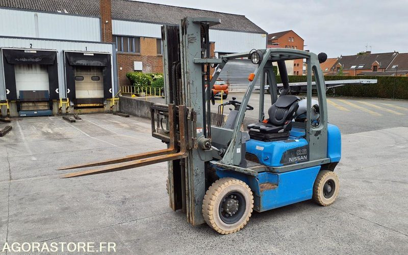 Chariot élévateur frontal GAZ Nissan 2827 heures Triplex UD02A25PQ - 3F550 - Gas gaffeltruck: billede 3 Chariot élévateur frontal GAZ Nissan 2827 heures Triplex UD02A25PQ - 3F550 - Gas gaffeltruck: billede 3
