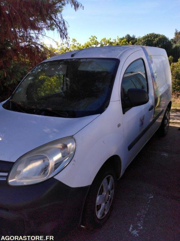 DJ-673-CJ RENAULT KANGOO 201522 kms 2014 - Små varebil: billede 2 DJ-673-CJ RENAULT KANGOO 201522 kms 2014 - Små varebil: billede 2