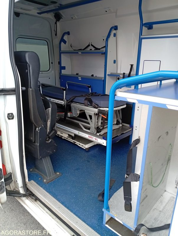 Ambulance DT-542-NF - Roulant - Renault Master - VASP - 462 946 Kms: billede 11