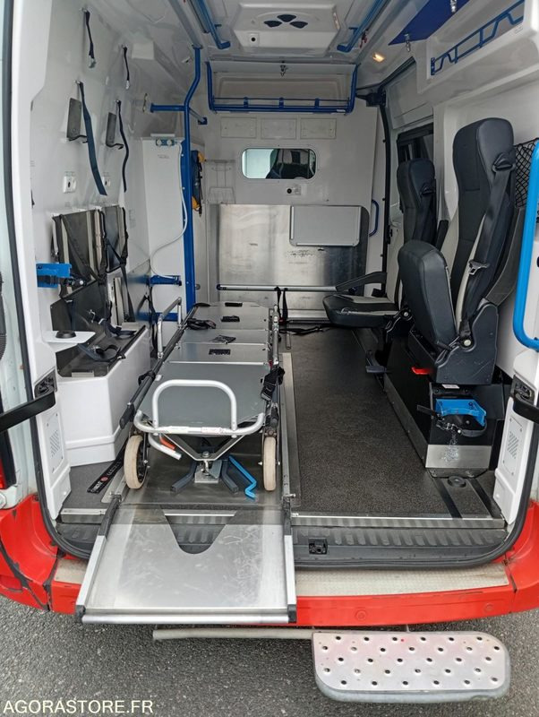 EH-025-LT - Roulant - RENAULT MASTER - VASP - 363 000 Kms - Ambulance: billede 5 EH-025-LT - Roulant - RENAULT MASTER - VASP - 363 000 Kms - Ambulance: billede 5