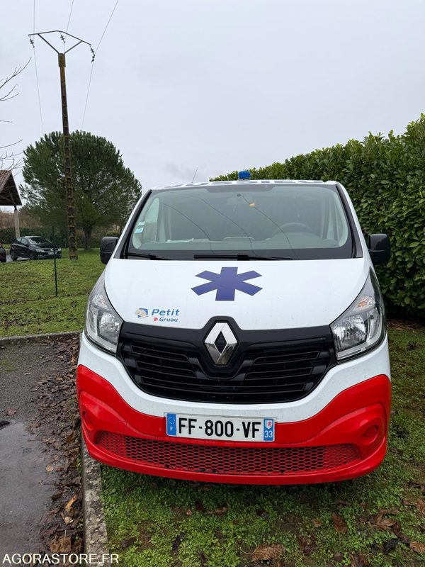 FF-800-VF - Roulant - RENAULT TRAFIC - VASP - CG KS - 337 746 Kms - Ambulance: billede 2 FF-800-VF - Roulant - RENAULT TRAFIC - VASP - CG KS - 337 746 Kms - Ambulance: billede 2