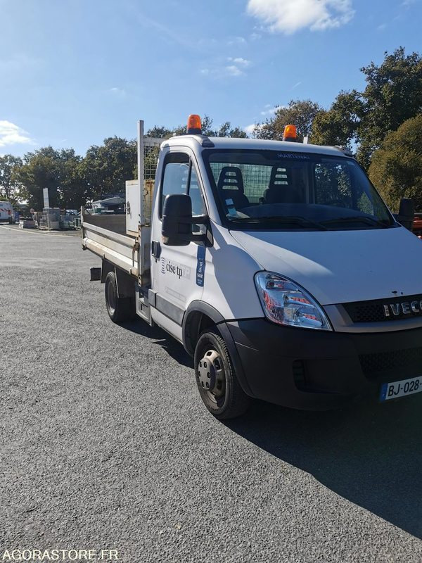 FOURGON BENNE - IVECO - DAILY 35C13 - 2011 / 264350 KM - BJ028EC - Ladbil med tip: billede 2 FOURGON BENNE - IVECO - DAILY 35C13 - 2011 / 264350 KM - BJ028EC - Ladbil med tip: billede 2