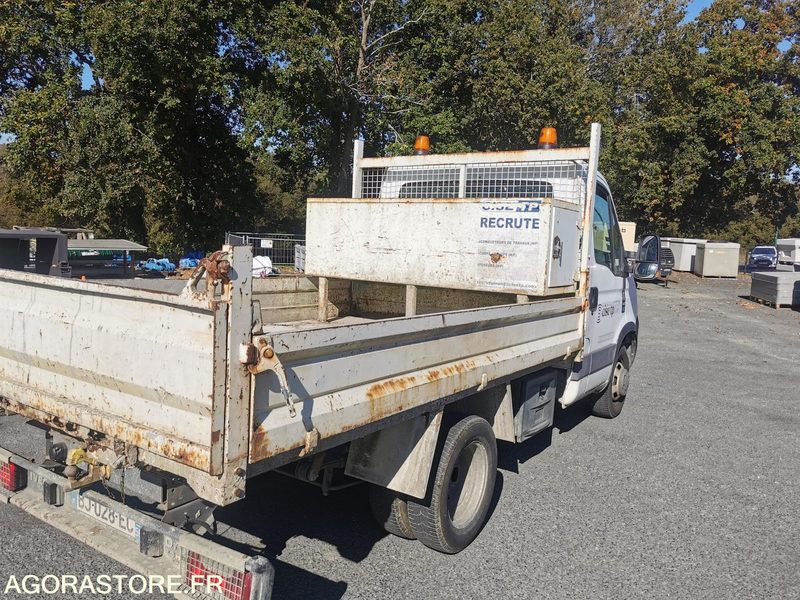 FOURGON BENNE - IVECO - DAILY 35C13 - 2011 / 264350 KM - BJ028EC - Ladbil med tip: billede 5 FOURGON BENNE - IVECO - DAILY 35C13 - 2011 / 264350 KM - BJ028EC - Ladbil med tip: billede 5