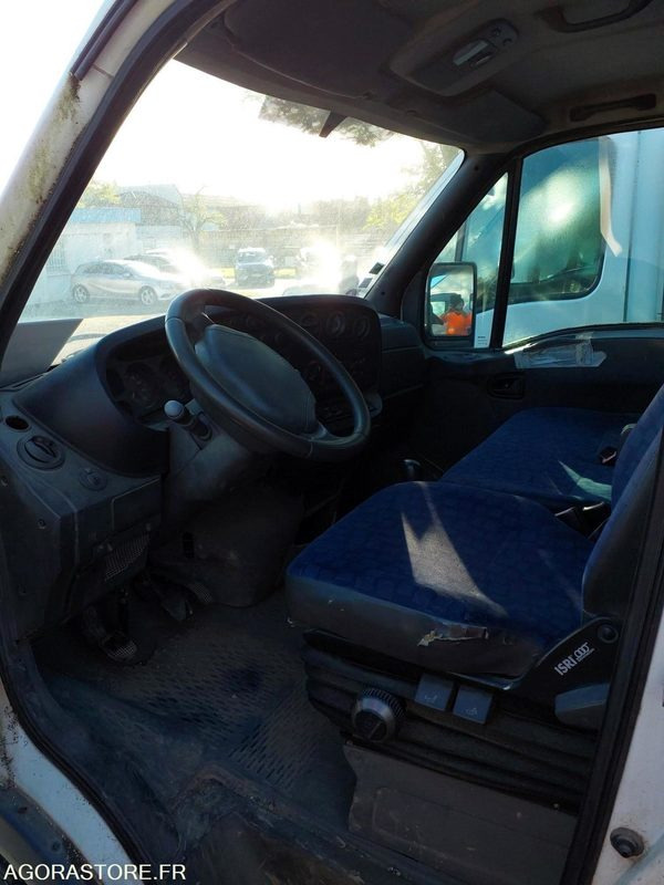 Fourgon IVECO DAILY - 2003 - 301454km - DM678TN - Varevogn: billede 2 Fourgon IVECO DAILY - 2003 - 301454km - DM678TN - Varevogn: billede 2