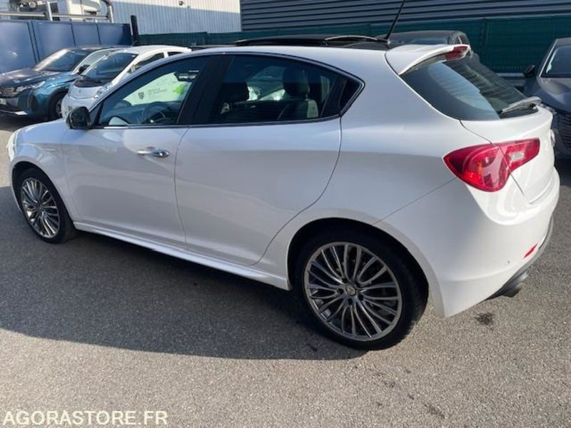 GIULIETTA LUSSO 1.4i TB 150cv S§S-12/2016-89360KM - Bil: billede 2 GIULIETTA LUSSO 1.4i TB 150cv S§S-12/2016-89360KM - Bil: billede 2