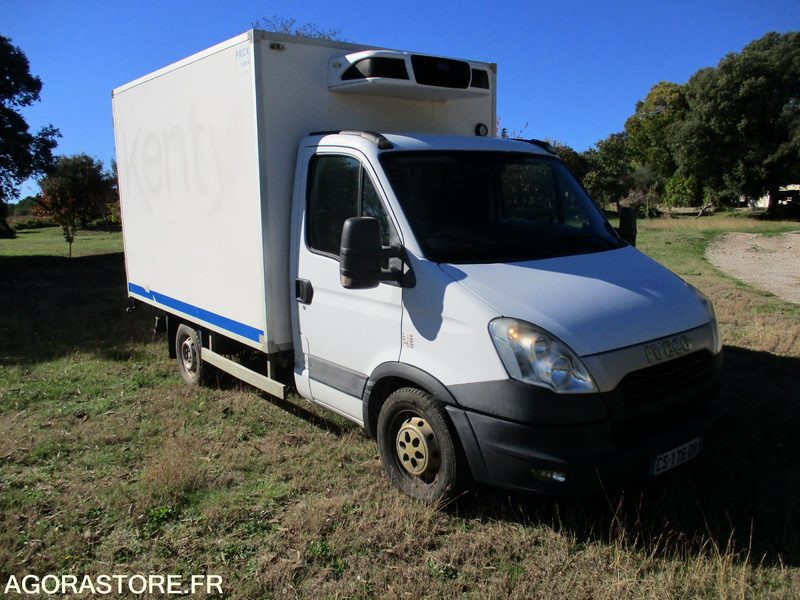 IVECO 35S13 de 2013 426915Kms "d'autoroute"chassis cabine frigorifique - Kølebil: billede 2 IVECO 35S13 de 2013 426915Kms "d'autoroute"chassis cabine frigorifique - Kølebil: billede 2