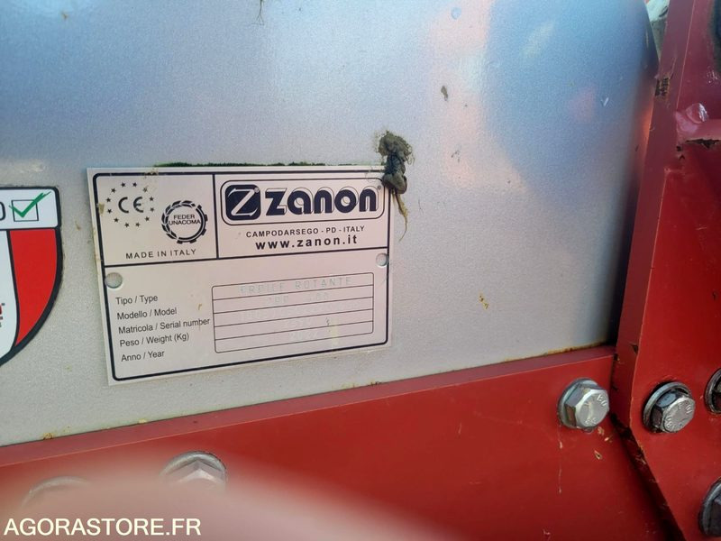 Herse rotative - Landbrugsmaskine: billede 2 Herse rotative - Landbrugsmaskine: billede 2